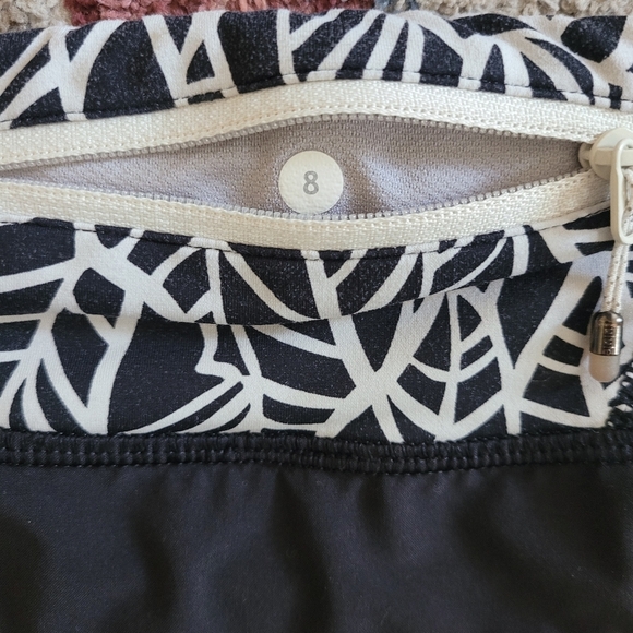 Lululemon Rare Run Speed Short *4-way Stretch Lined Size‎ 8 Black / Angel Wing - Picture 3 of 11